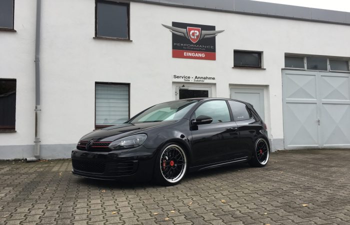 VW Golf GTI
Fahrzeugaufbereitung